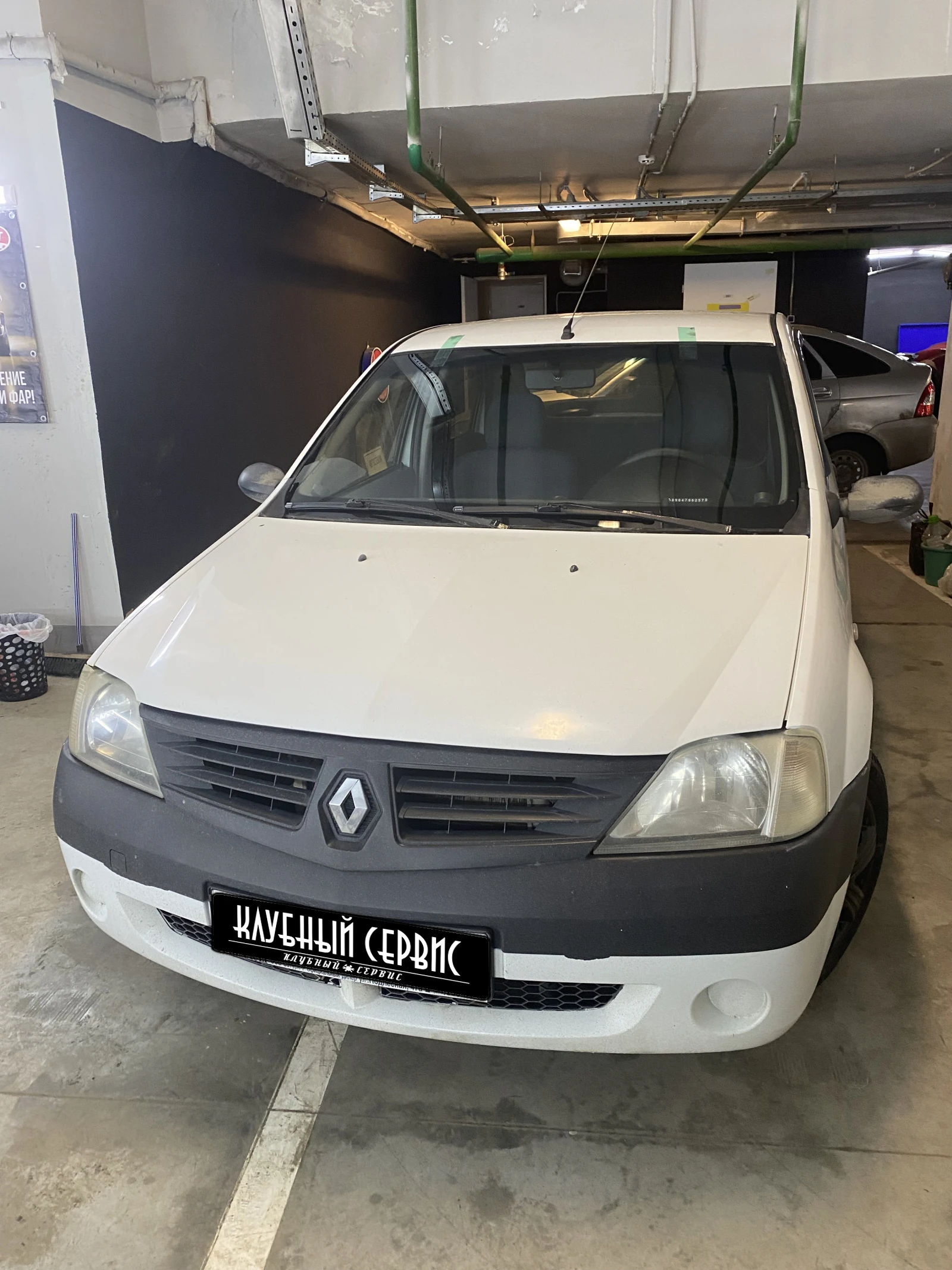 Renault Logan, 2005г, передний привод, механика