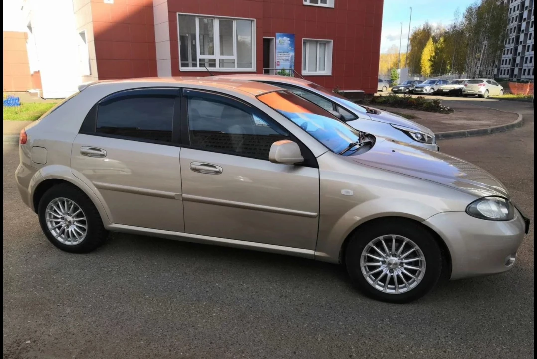Chevrolet Lacetti, 2012г, передний привод, автомат