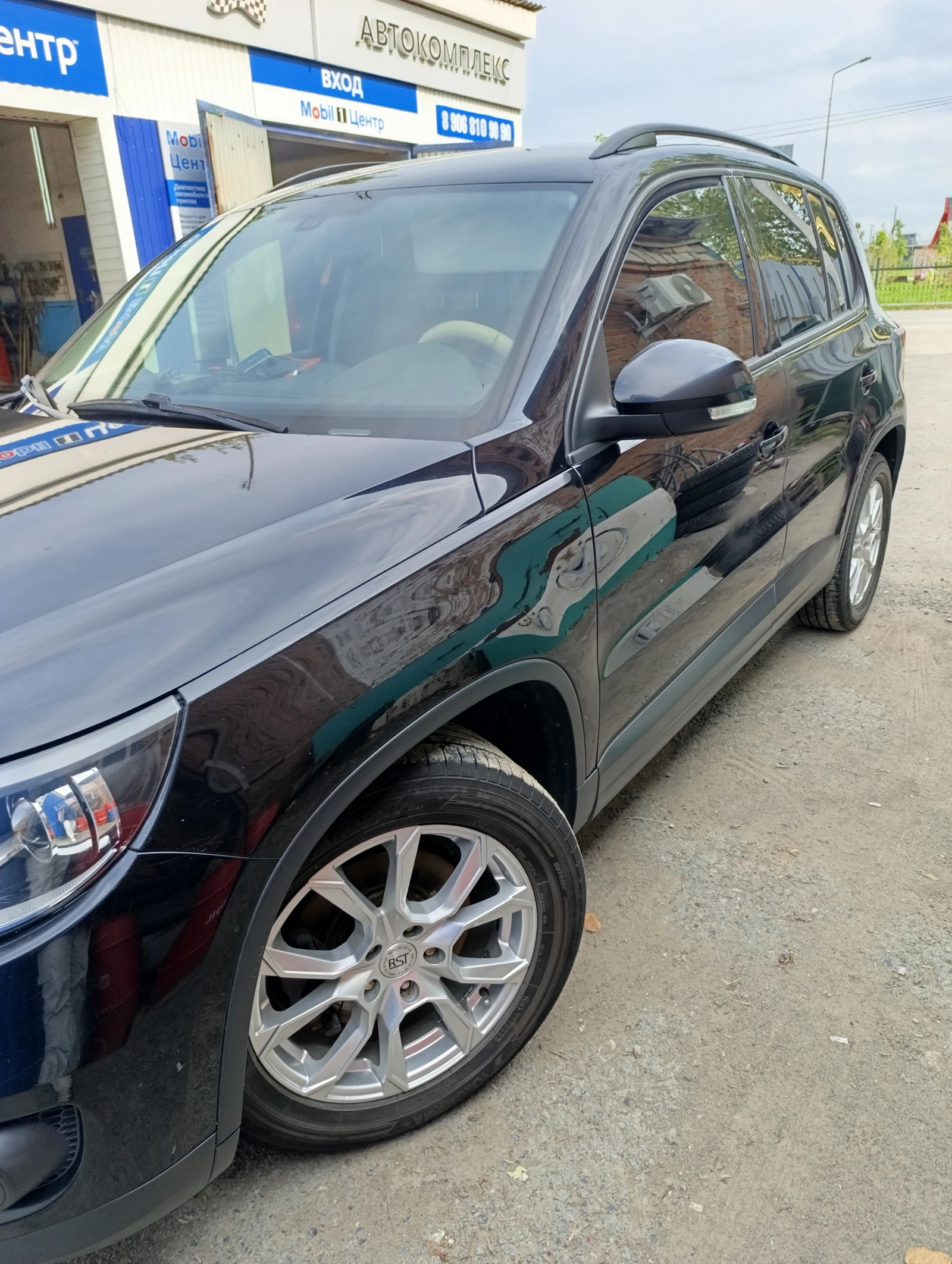 Volkswagen Tiguan, 2011г, передний привод, механика