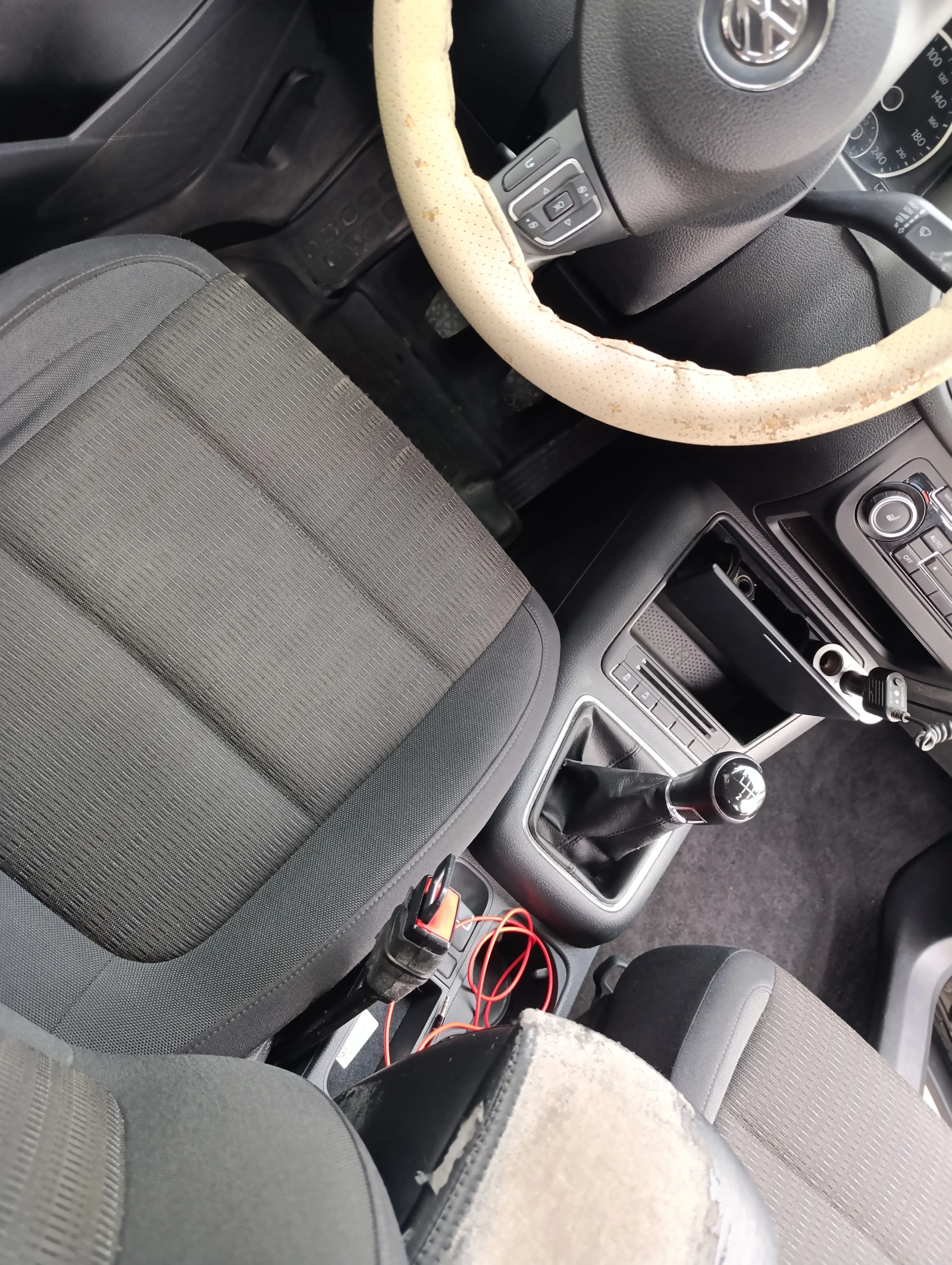 Volkswagen Tiguan, 2011г, передний привод, механика