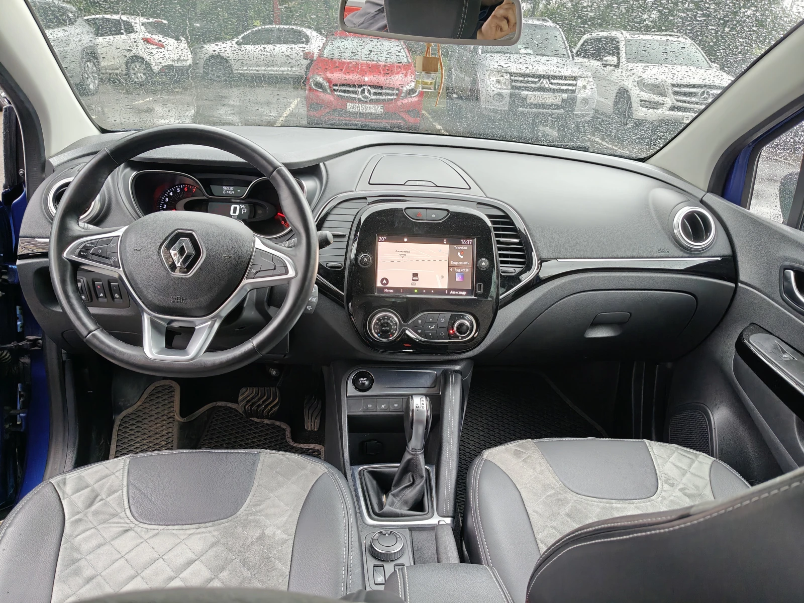 Renault Kaptur, 2020г, полный привод, вариатор