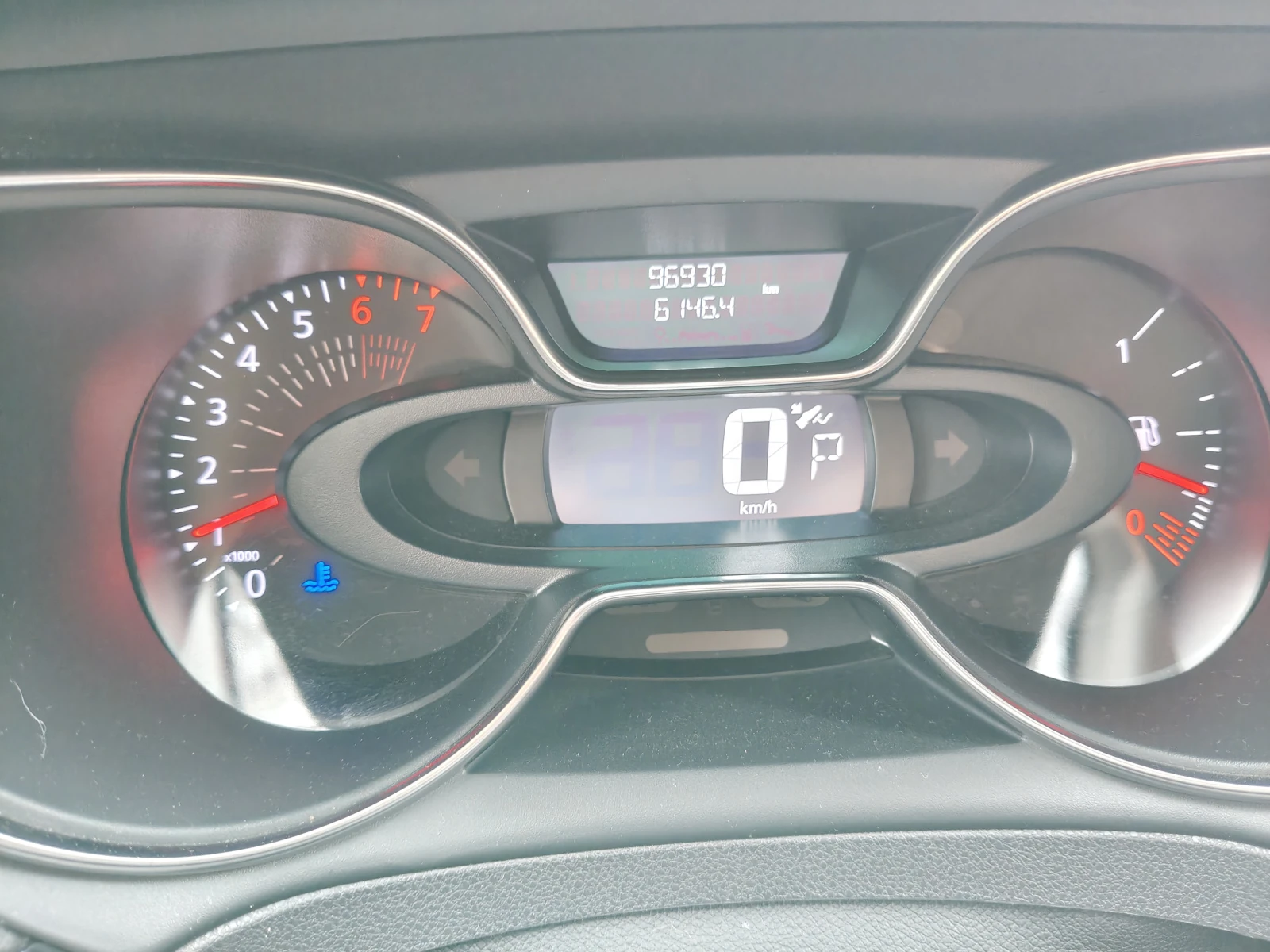 Renault Kaptur, 2020г, полный привод, вариатор