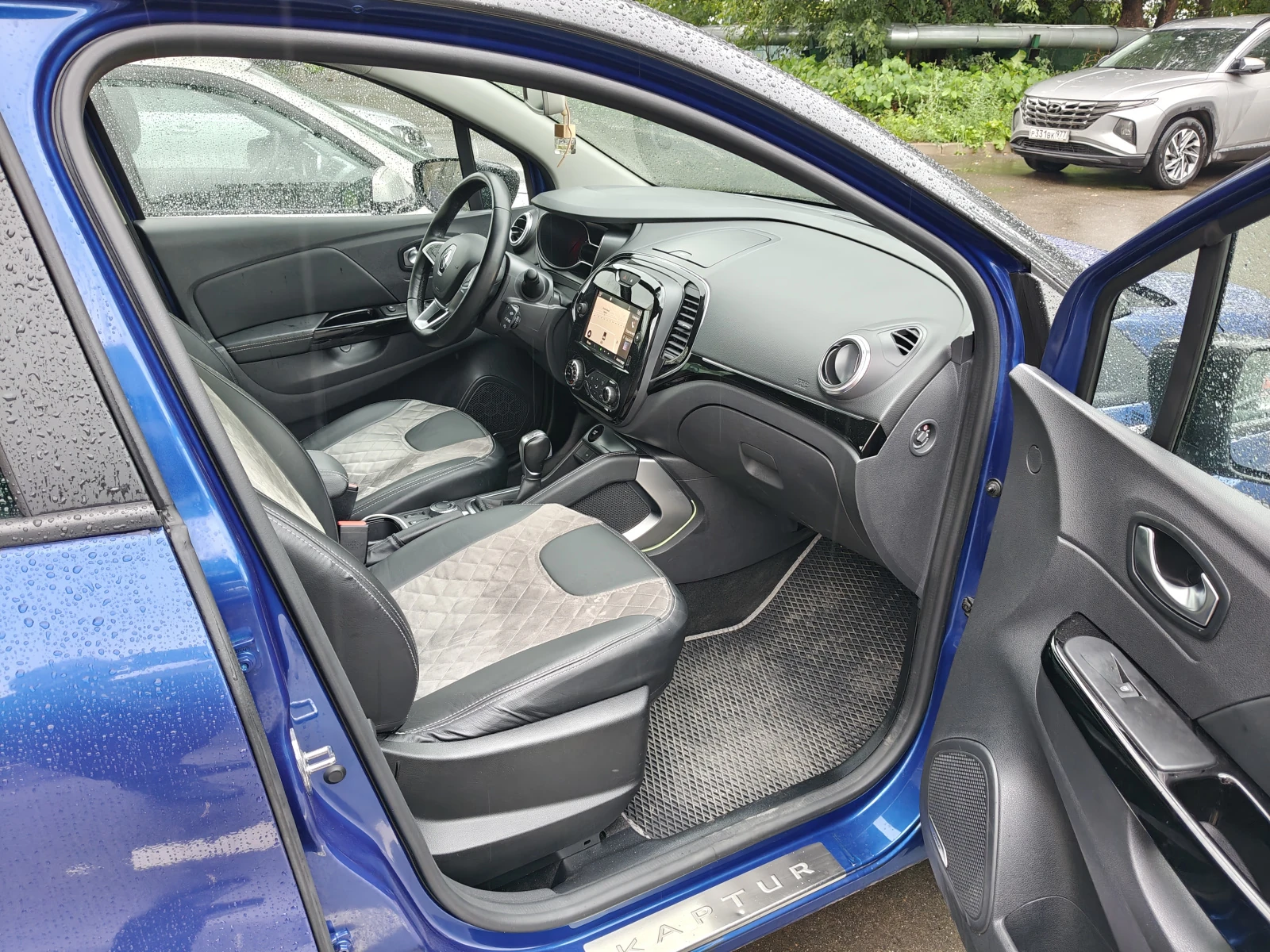 Renault Kaptur, 2020г, полный привод, вариатор