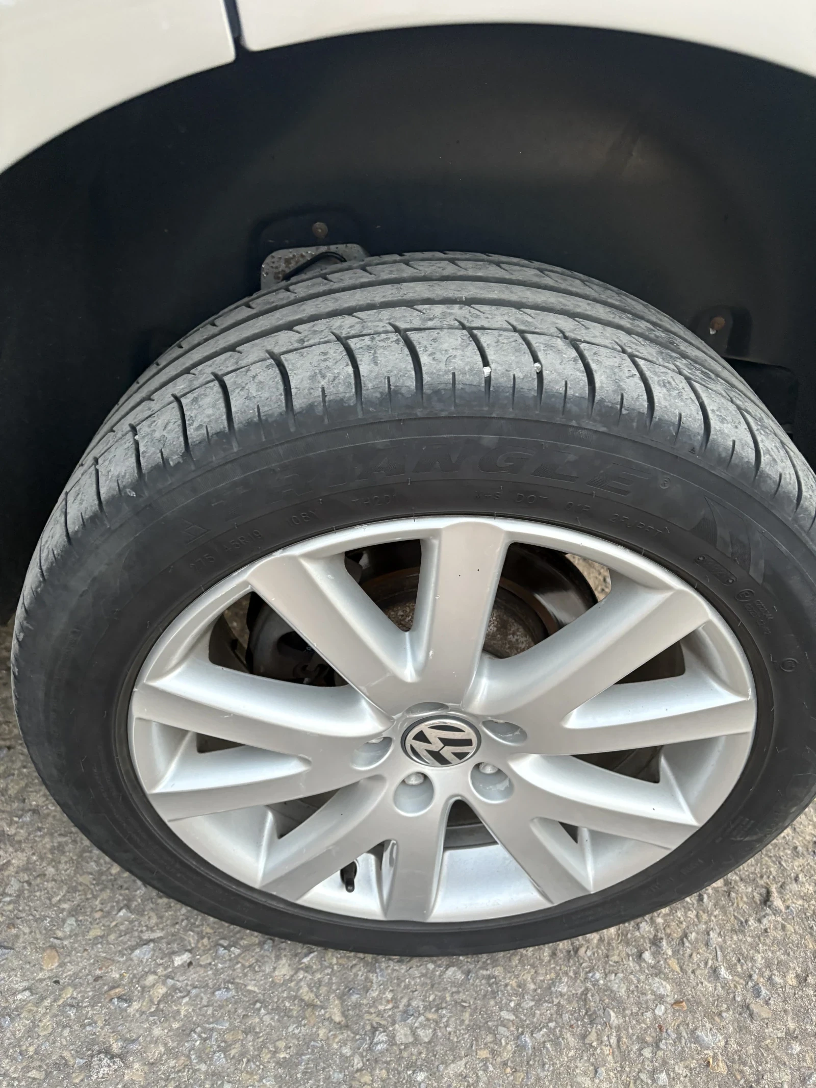 Volkswagen Touareg, 2009г, полный привод, автомат