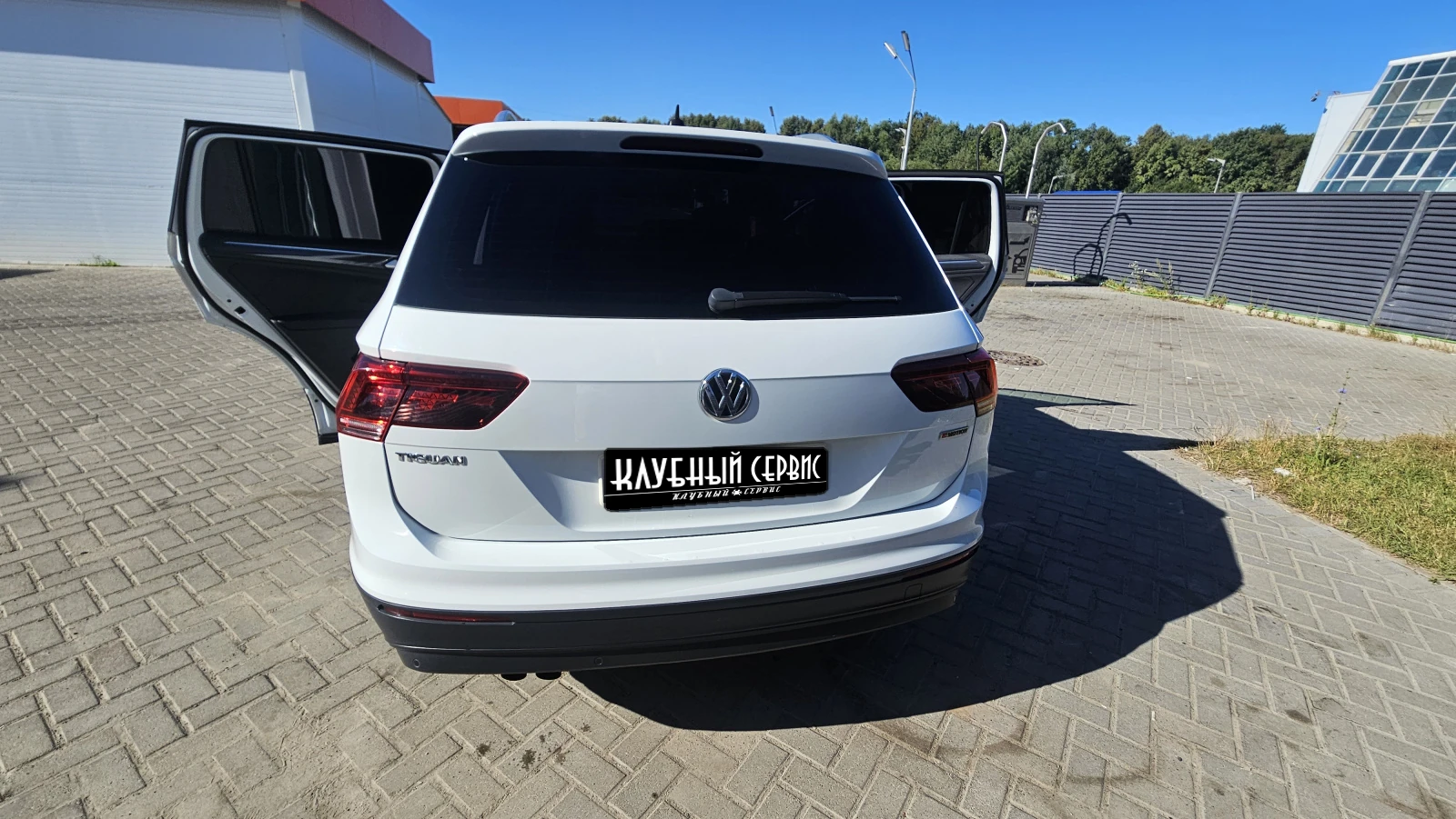 Volkswagen Tiguan, 2019г, полный привод, робот