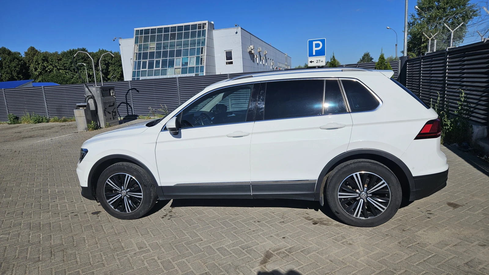 Volkswagen Tiguan, 2019г, полный привод, робот
