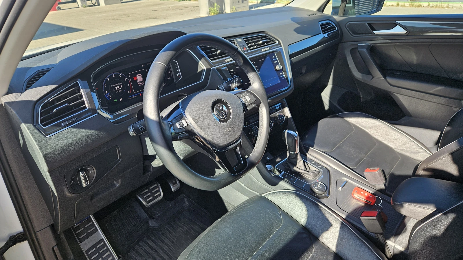 Volkswagen Tiguan, 2019г, полный привод, робот
