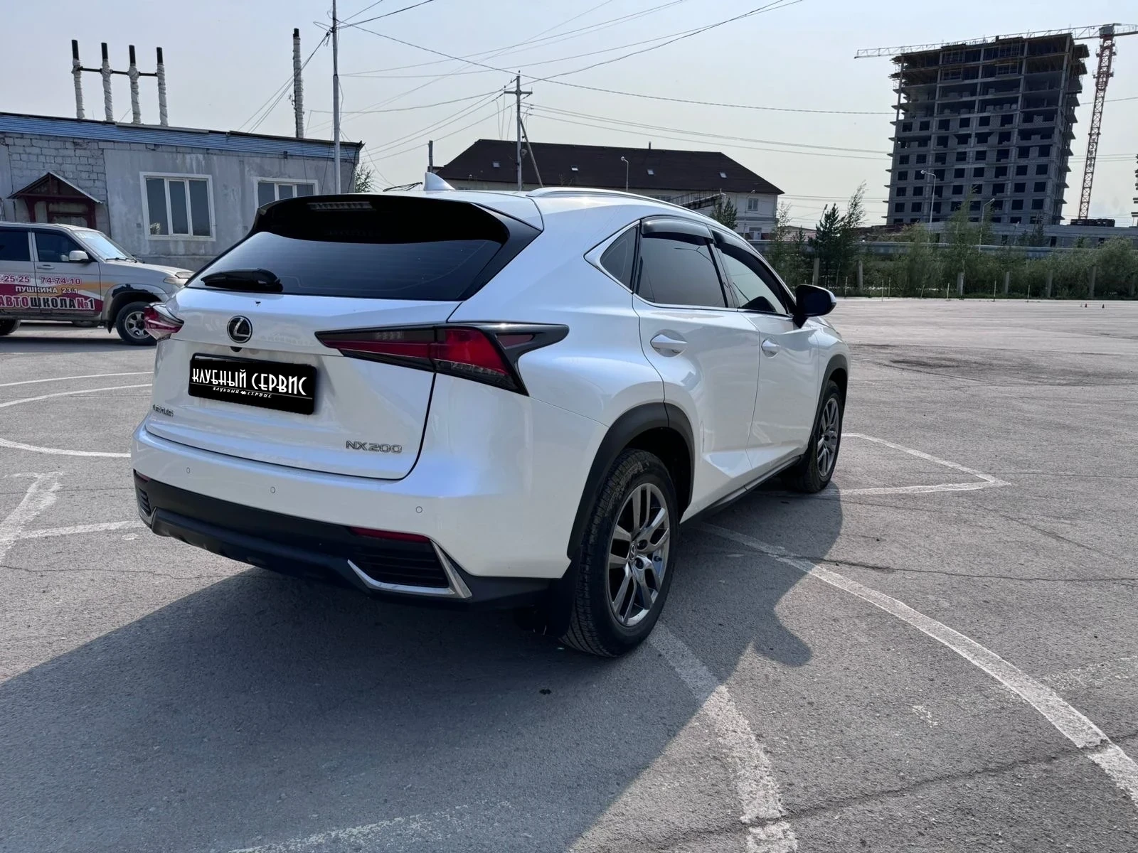 Lexus NX, 2018г, полный привод, вариатор