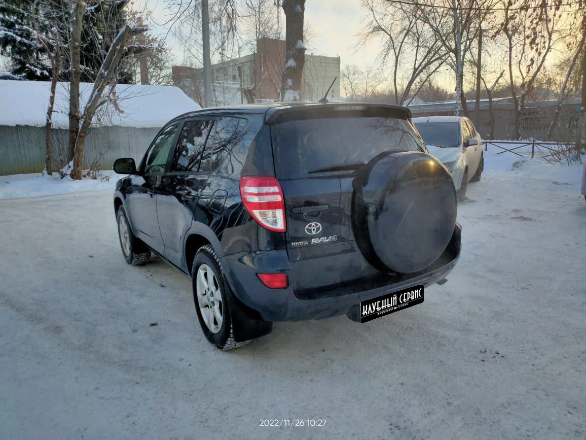 Toyota RAV4, 2010г, полный привод, вариатор
