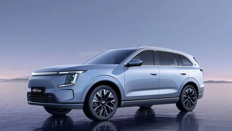 Jetour объявил о начале предварительных продаж нового среднеразмерного кроссовера Shanhai L7 Plus.