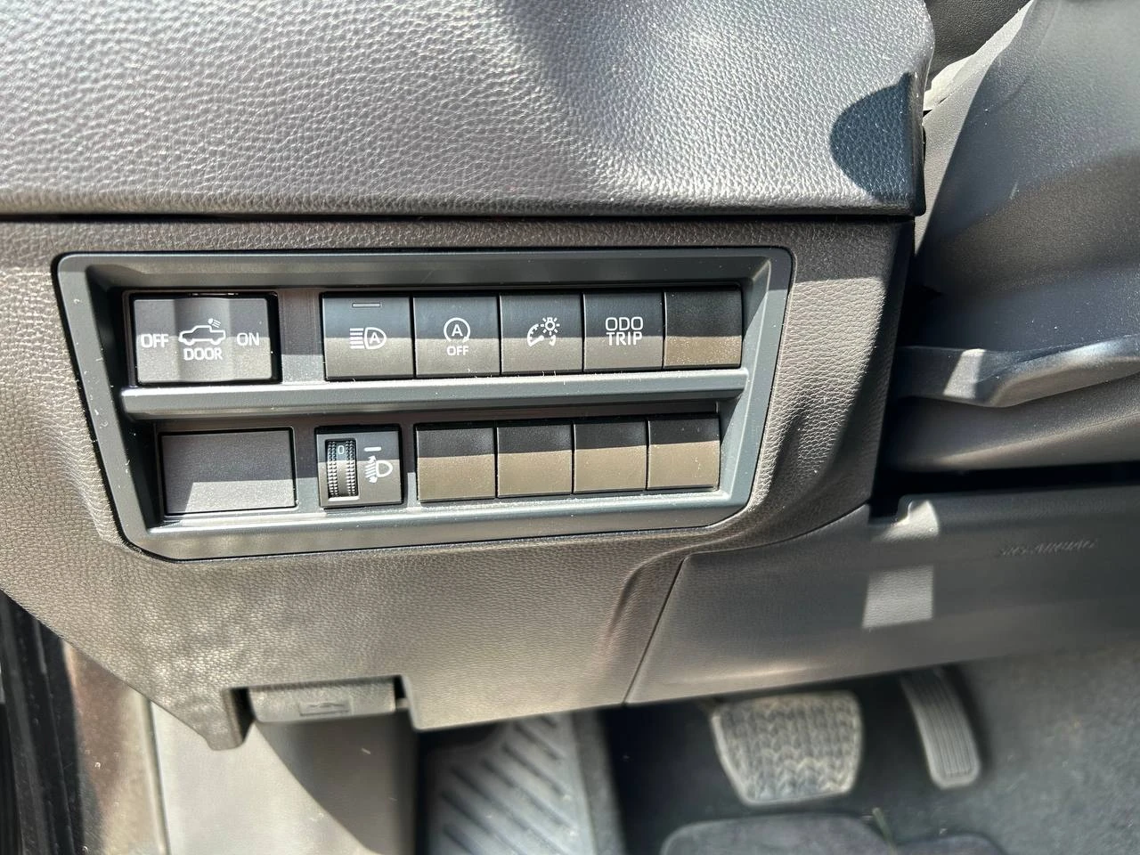 Toyota Tundra, 2024г, полный привод, автомат