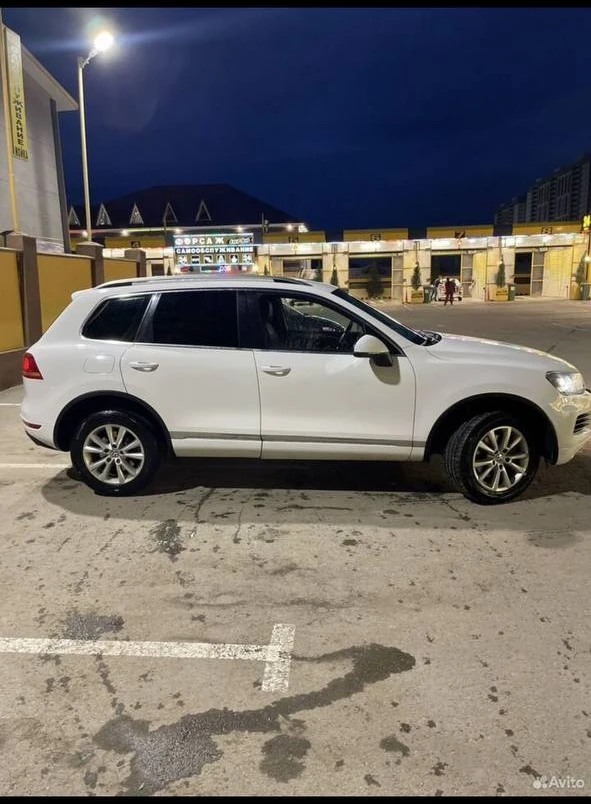 Volkswagen Touareg, 2013г, полный привод, автомат