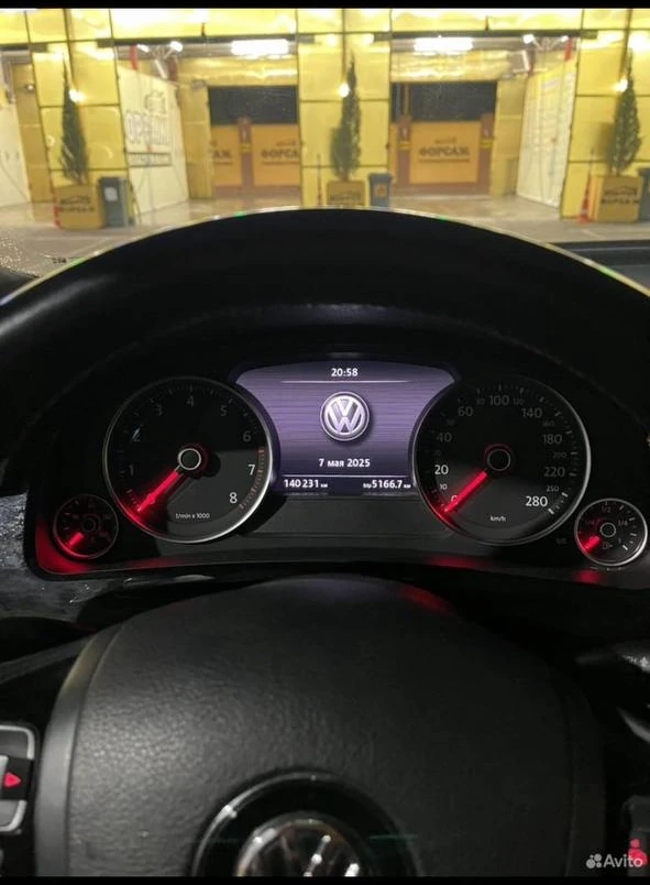 Volkswagen Touareg, 2013г, полный привод, автомат