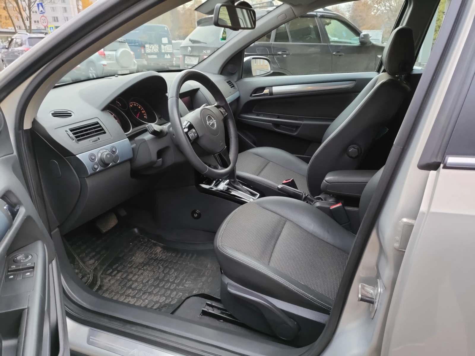 Opel Astra, 2008г, передний привод, автомат