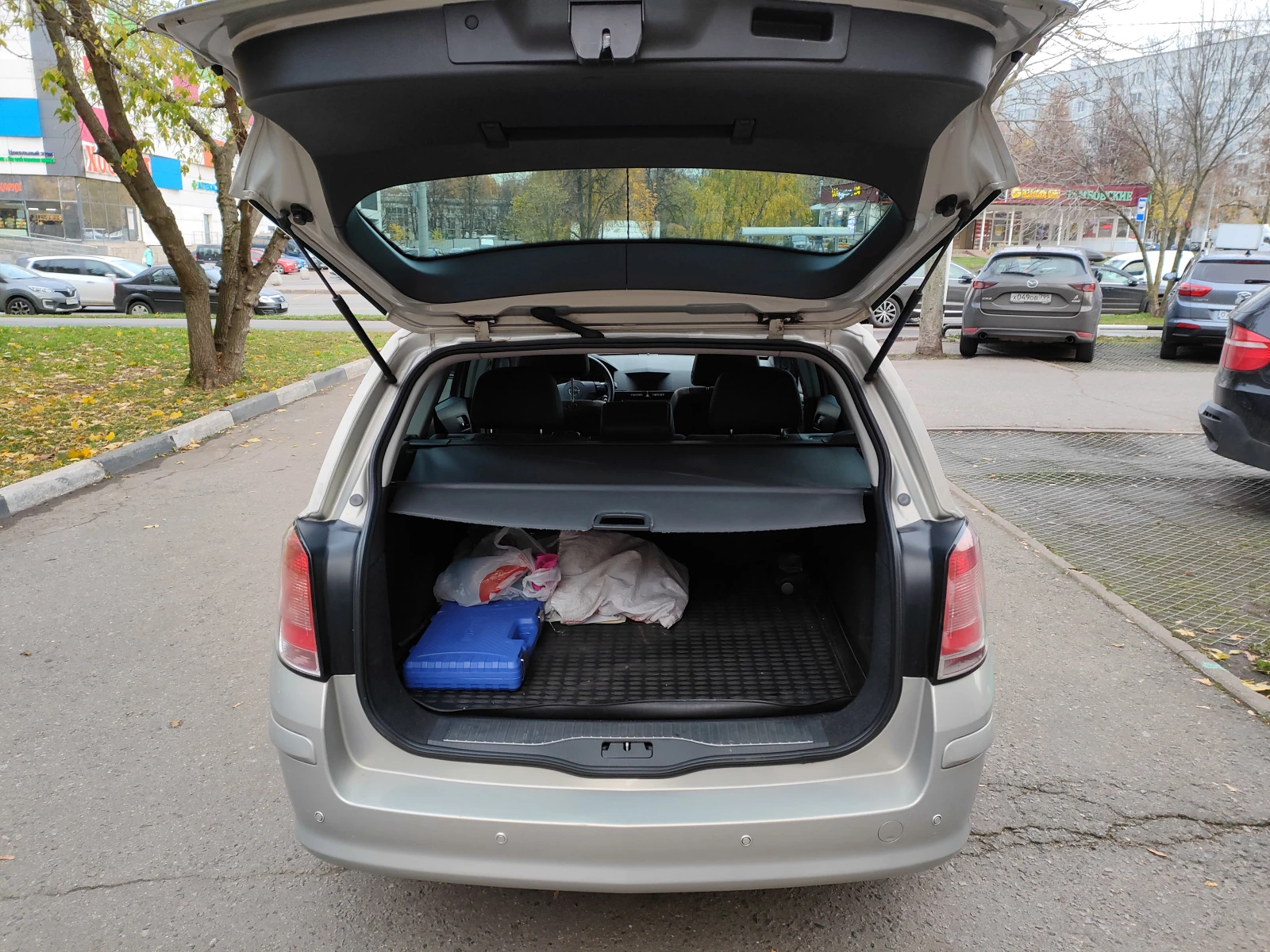 Opel Astra, 2008г, передний привод, автомат