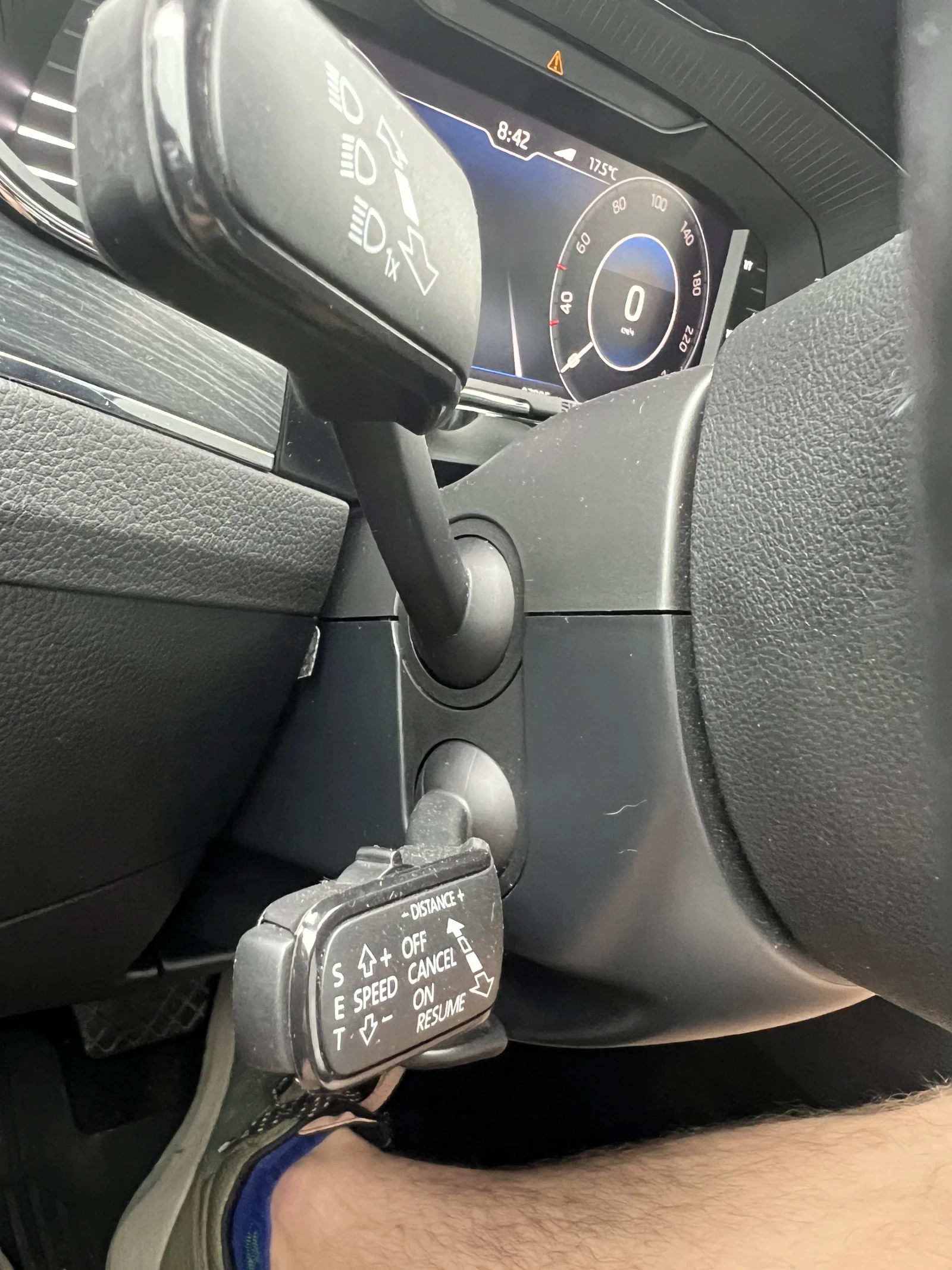 Skoda Superb, 2019г, передний привод, робот