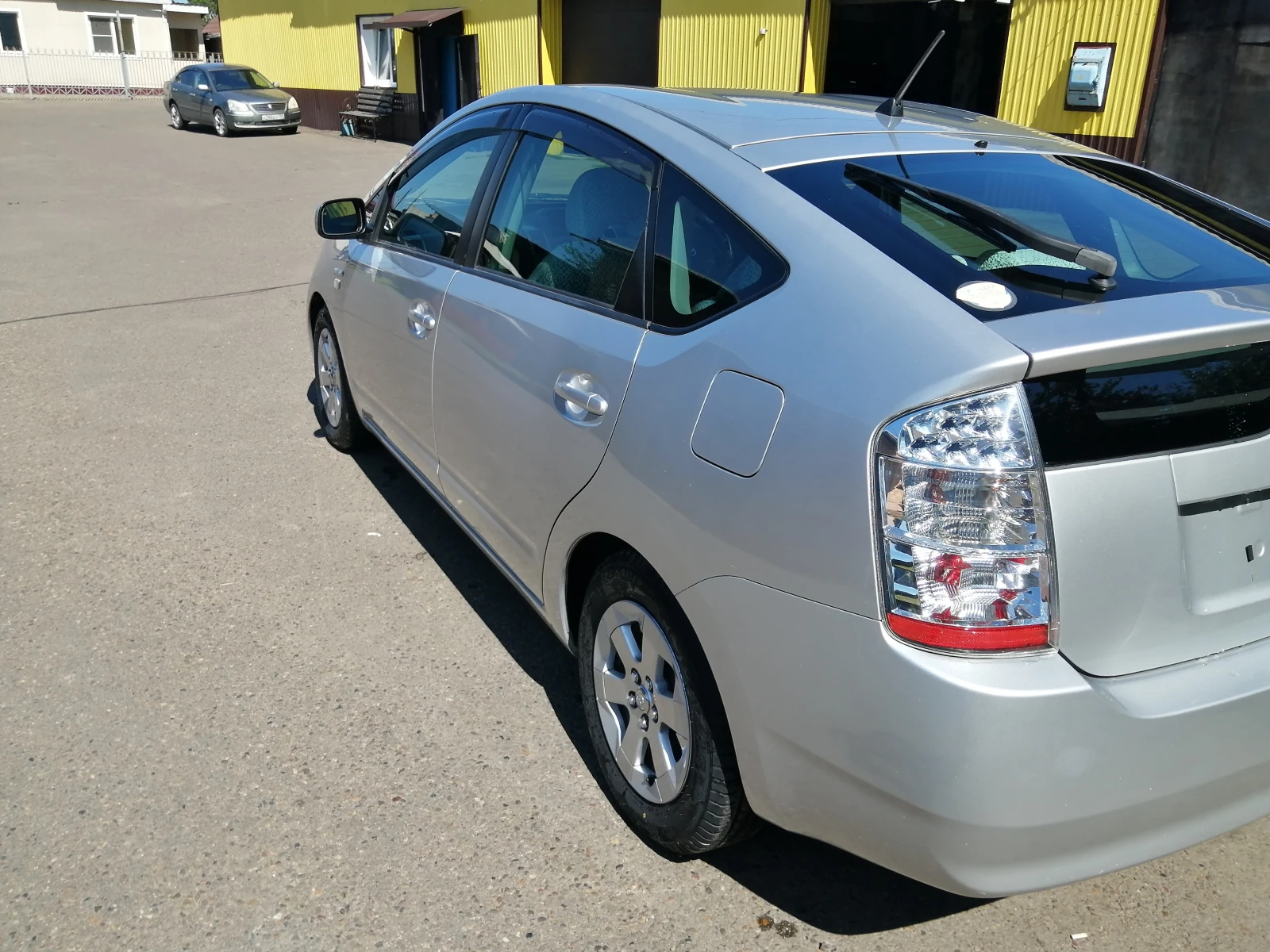Toyota Prius, 2008г, передний привод, автомат