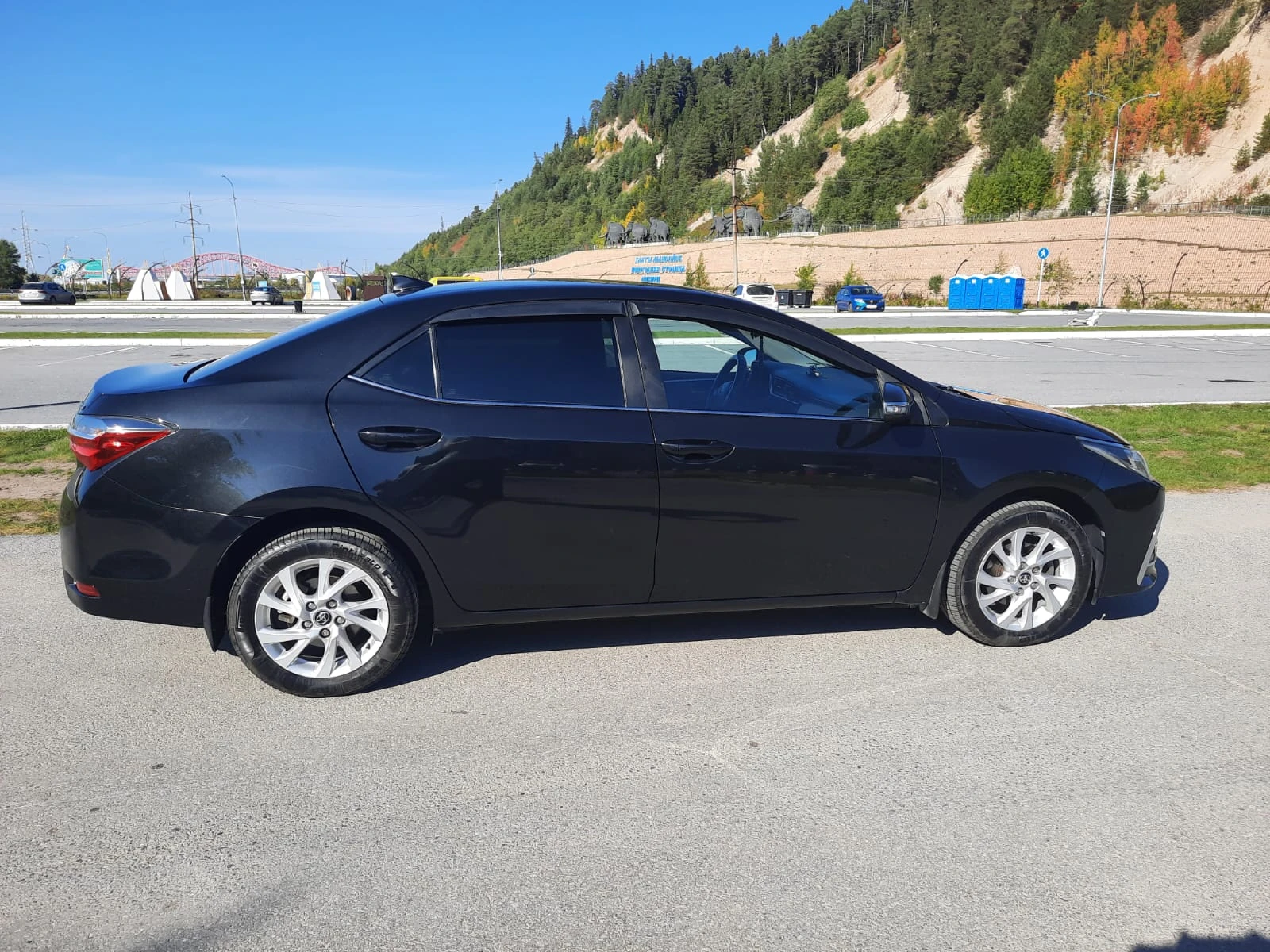 Toyota Corolla, 2017г., передний привод, вариатор