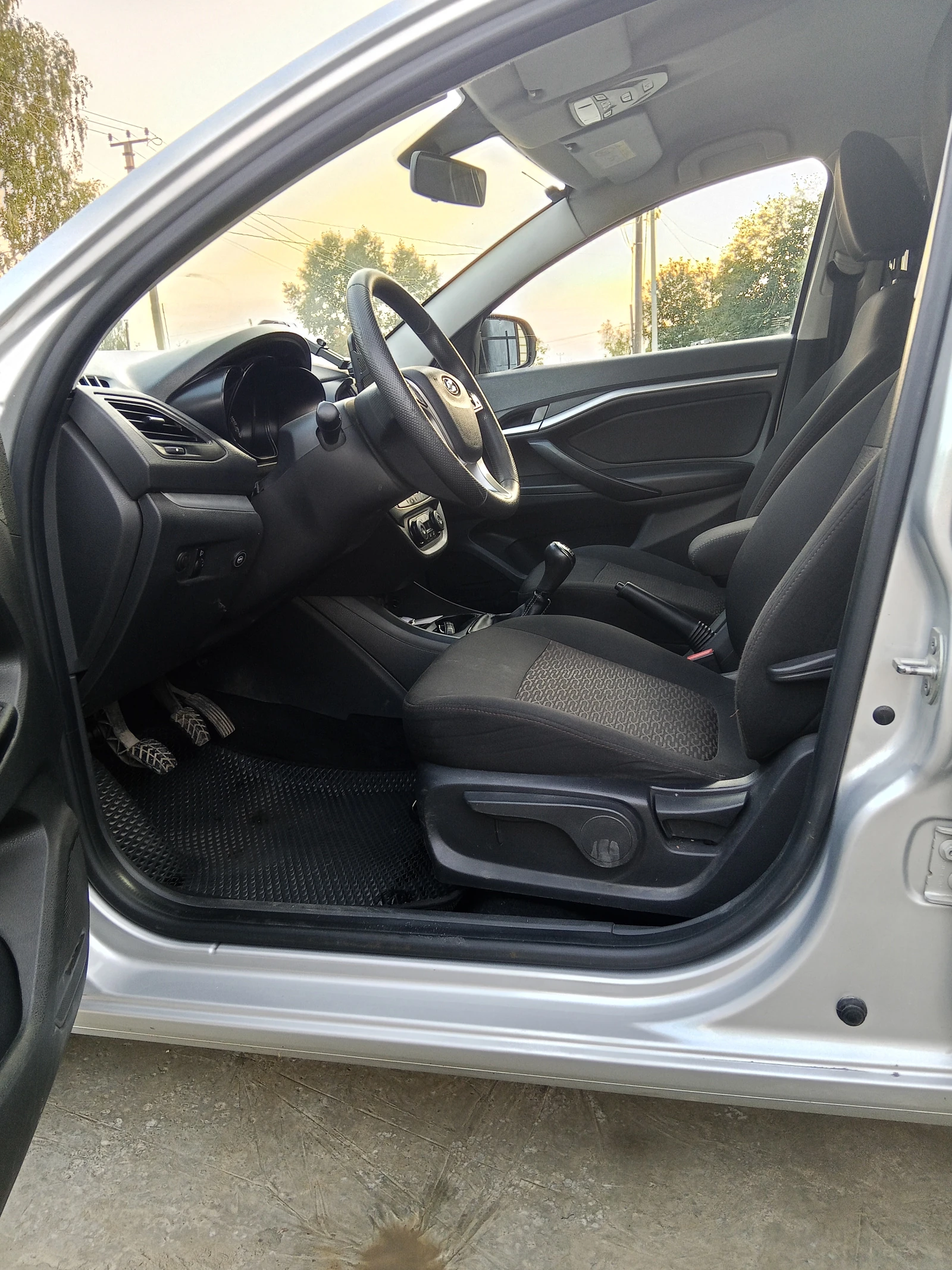 Lada (ВАЗ) Vesta, 2018г, передний привод, механика