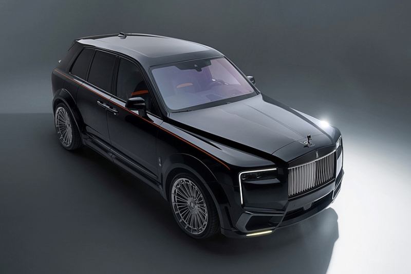 Доработанный Rolls-Royce Cullinan Series II стал мощнее и шире.