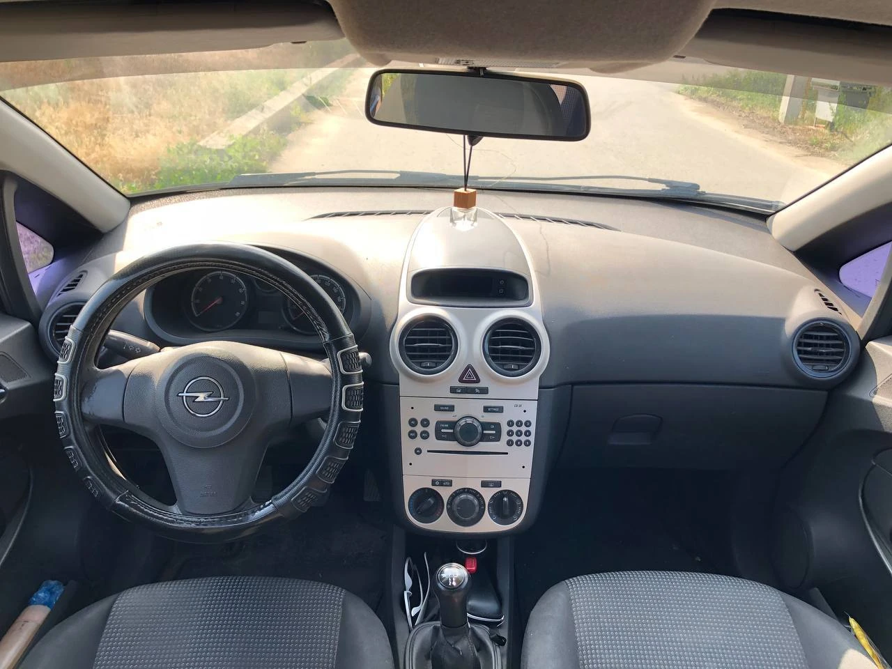 Opel Corsa, 2008г, передний привод, механика