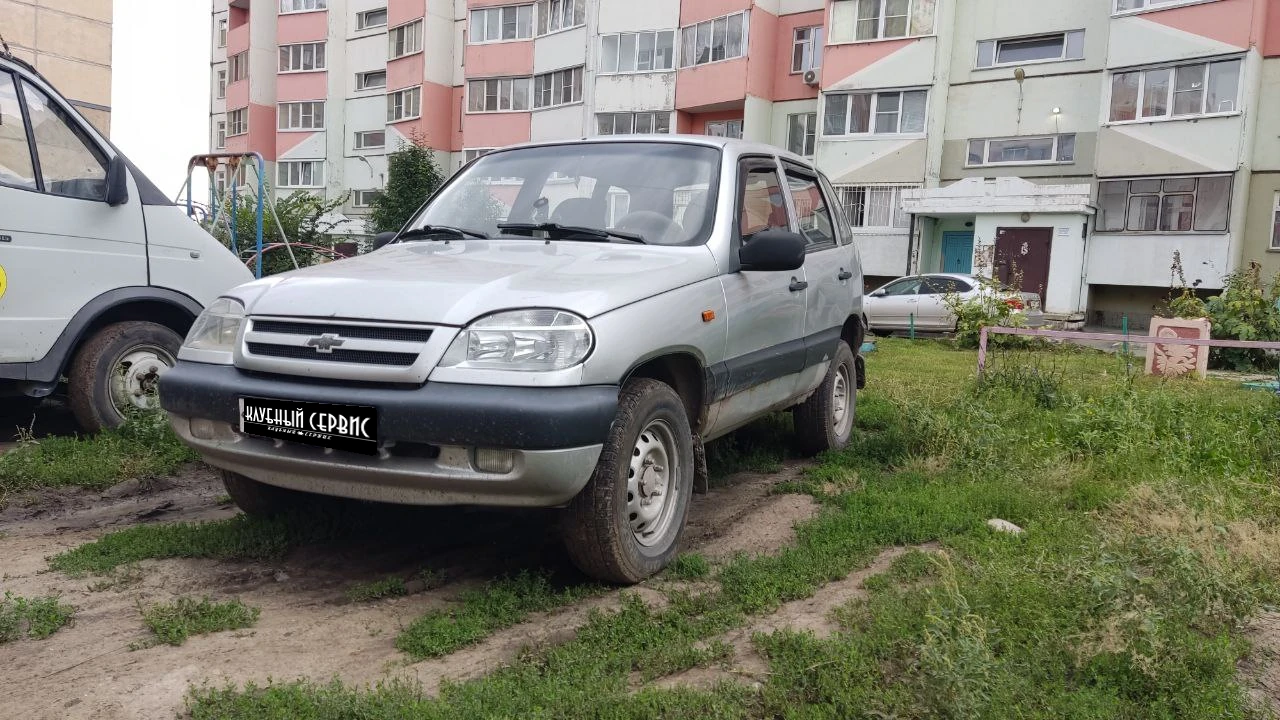 Chevrolet Niva, 2003г, полный привод, механика