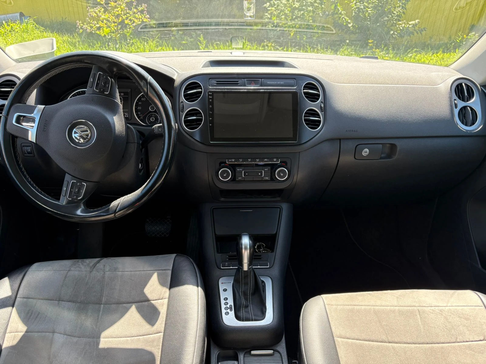 Volkswagen Tiguan, 2015г, полный привод, автомат