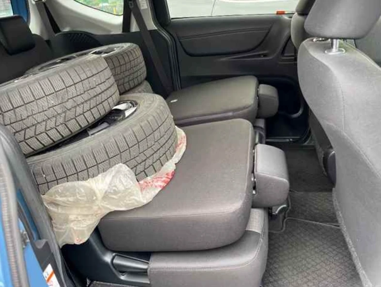 Toyota Sienta, 2021г, полный привод, вариатор