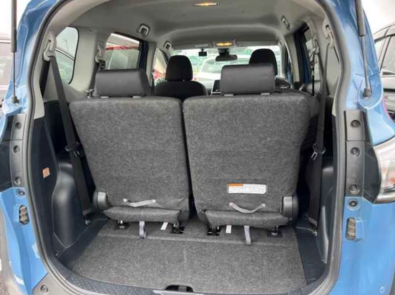 Toyota Sienta, 2021г, полный привод, вариатор