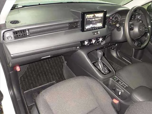 Honda Vezel, 2022г, передний привод, вариатор