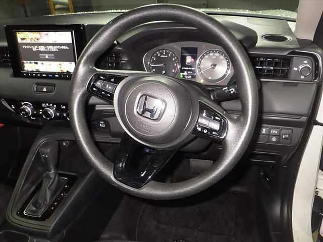 Honda Vezel, 2022г, передний привод, вариатор