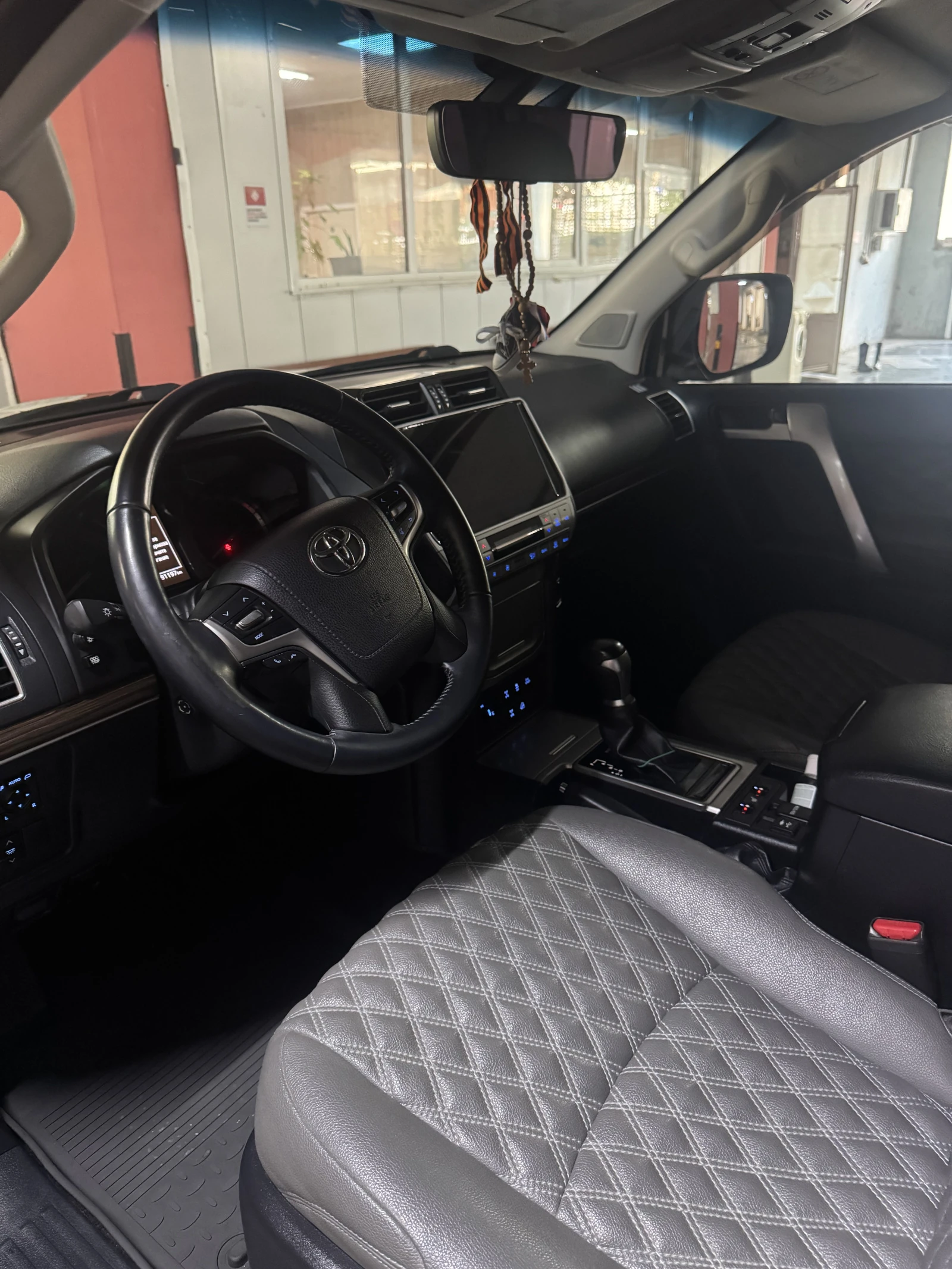 Toyota Land Cruiser Prado, 2018г, полный привод, автомат