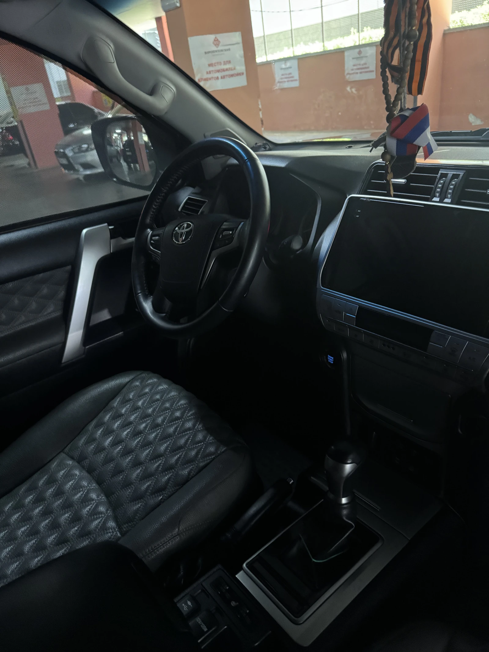 Toyota Land Cruiser Prado, 2018г, полный привод, автомат