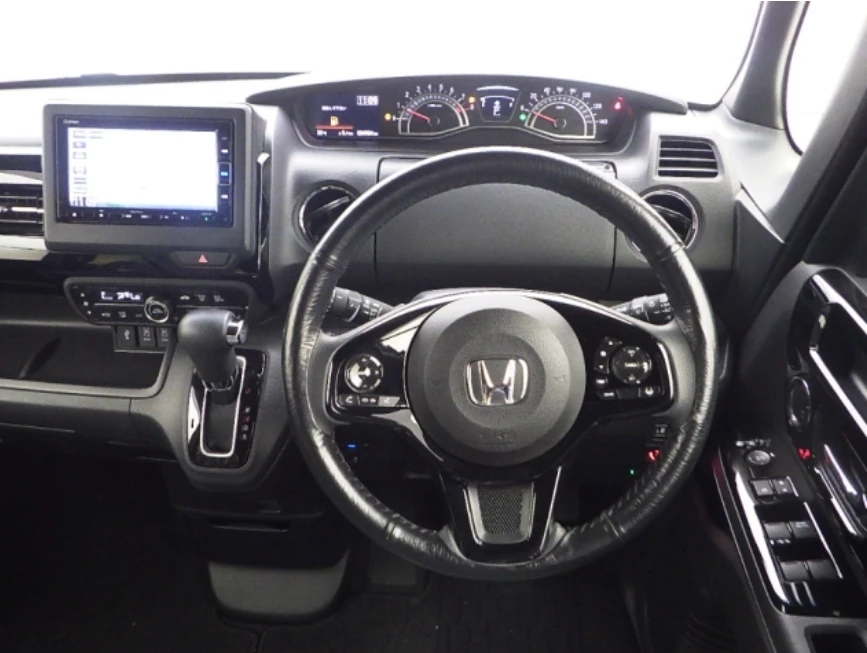 Honda N-BOX, 2021г, полный привод, вариатор