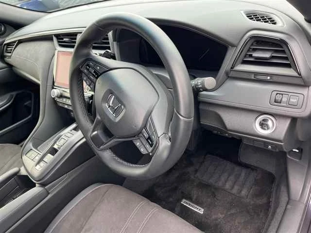 Honda Insight, 2021г, передний привод, вариатор