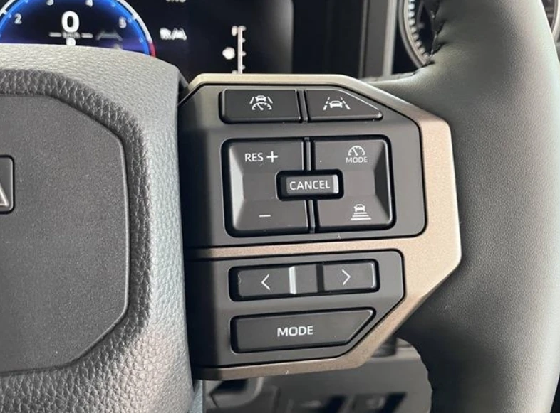 Toyota Land Cruiser Prado, 2024г, полный привод, автомат