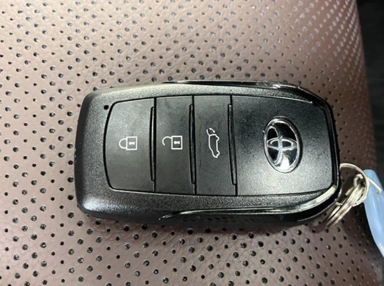 Toyota Land Cruiser Prado, 2024г, полный привод, автомат