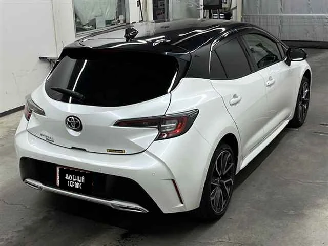Toyota Corolla, 2022г, передний привод, вариатор