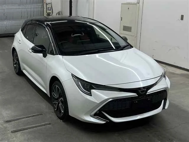 Toyota Corolla, 2022г, передний привод, вариатор