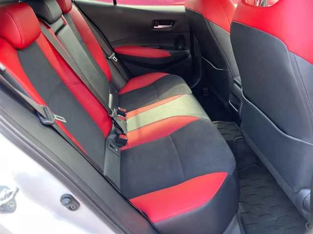 Toyota Corolla, 2022г, передний привод, вариатор