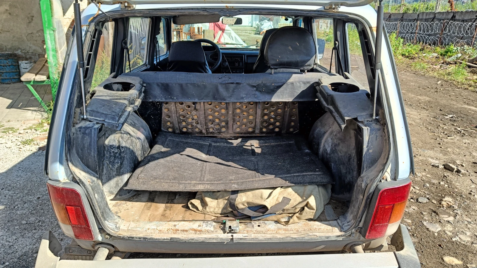 Lada (ВАЗ) 2131 (4x4), 2005г, полный привод, механика