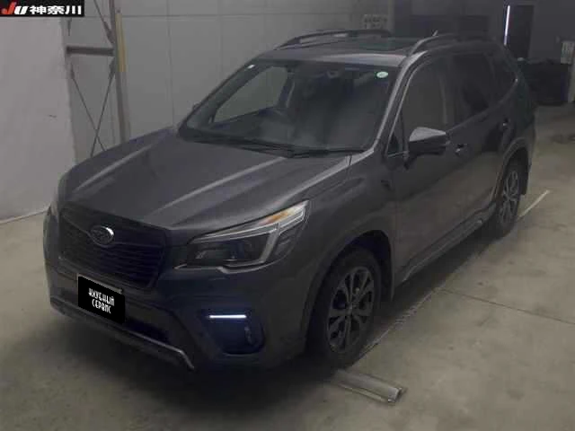 Subaru Forester, 2021г, полный привод, вариатор