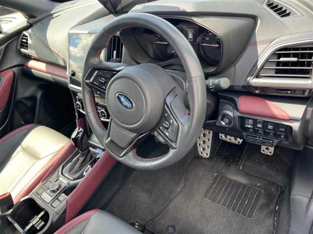 Subaru Forester, 2022г, полный привод, вариатор