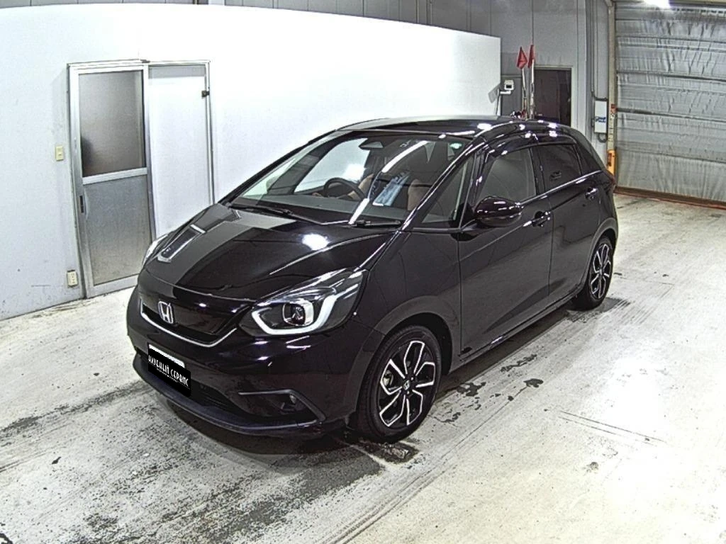 Honda Fit, 2021г, передний привод, вариатор