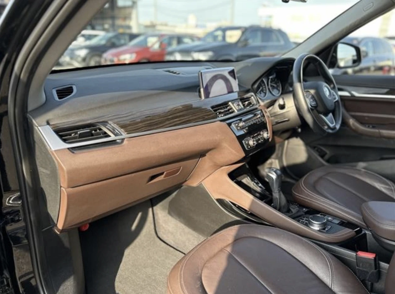 BMW X1, 2018г, передний привод, робот