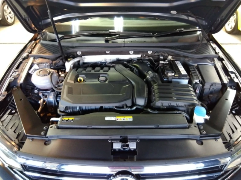 Volkswagen Passat, 2021г, передний привод, робот