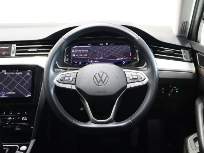 Volkswagen Passat, 2022г, передний привод, робот