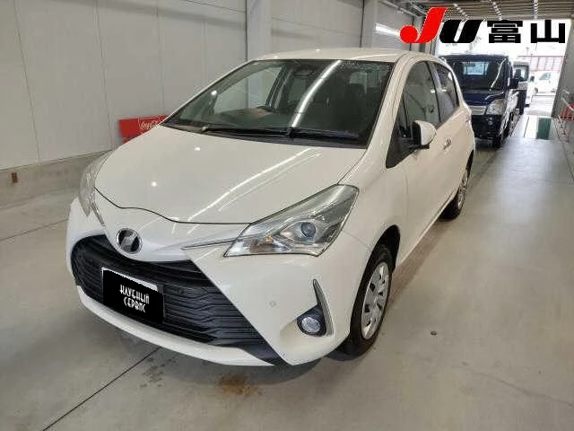 Toyota Vitz, 2019г, полный привод, вариатор