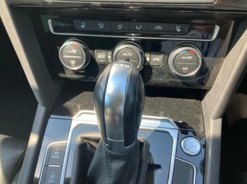 Volkswagen Passat, 2017г, передний привод, робот