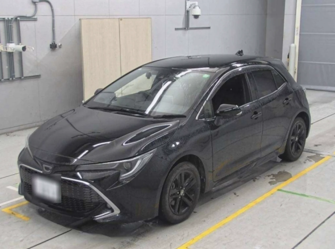Toyota Corolla, 2022г, передний привод, вариатор